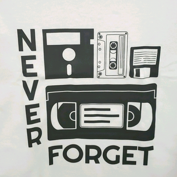 Retro♡Never Forget♡Cropped Tee - Picture 2 of 6
